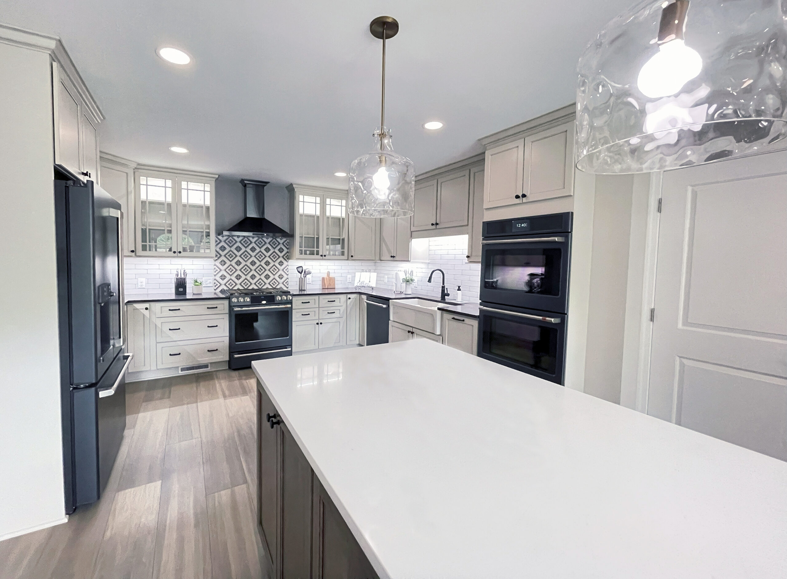 Beautiful Kitchen with Island