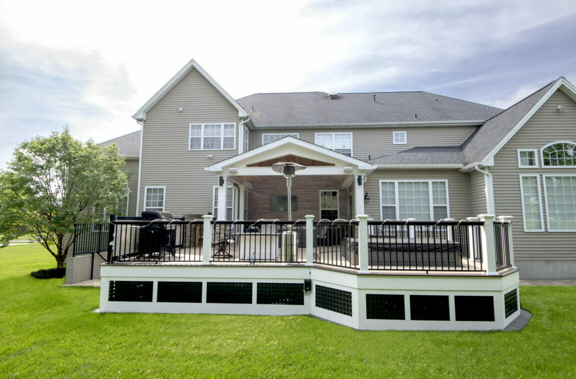 Picture of a Covered Shaped Deck