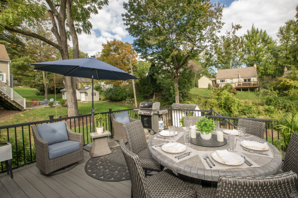 Outdoor Dining area