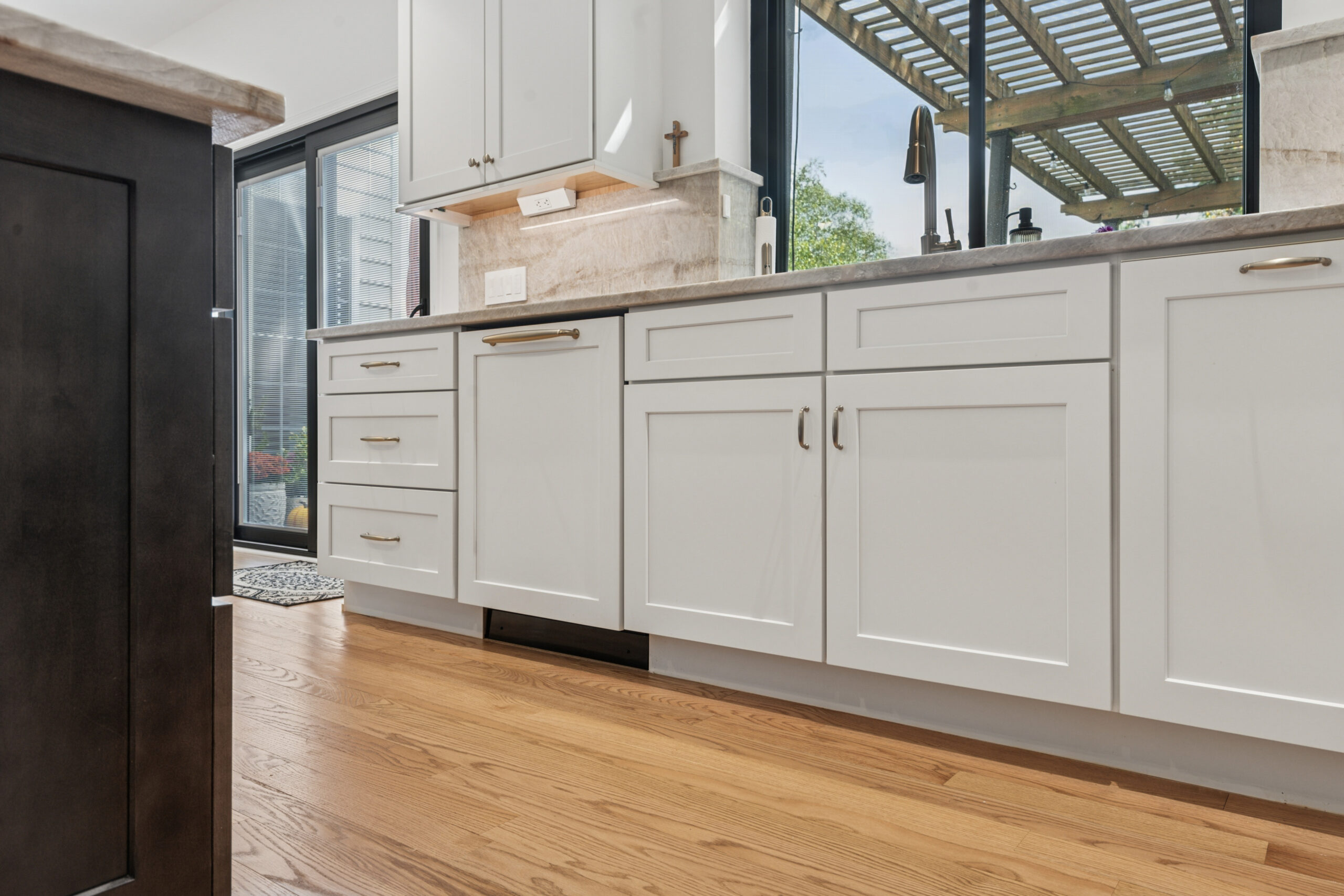 21-884 Empress Rd_20